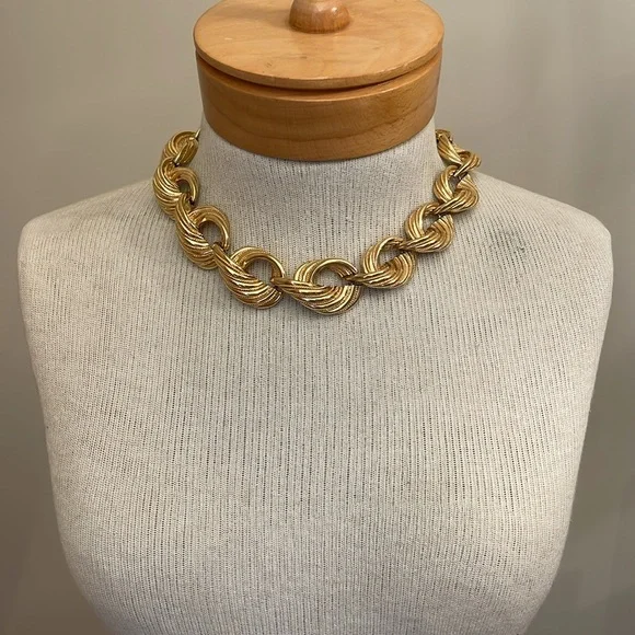 Vintage TRAFARI Large Twisted Chain Link Necklace, Runway, Gold-tone
